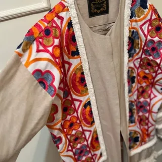 مانتو گلدوزی شده