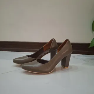 کفش چرم کاملا نو