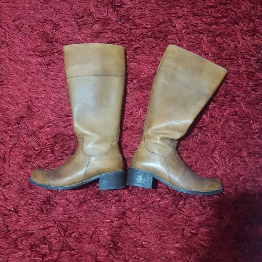 بوت ساق بلند چرم قهوه ای