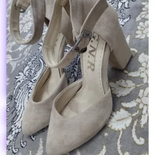 کفش مجلسی پاشنه دار