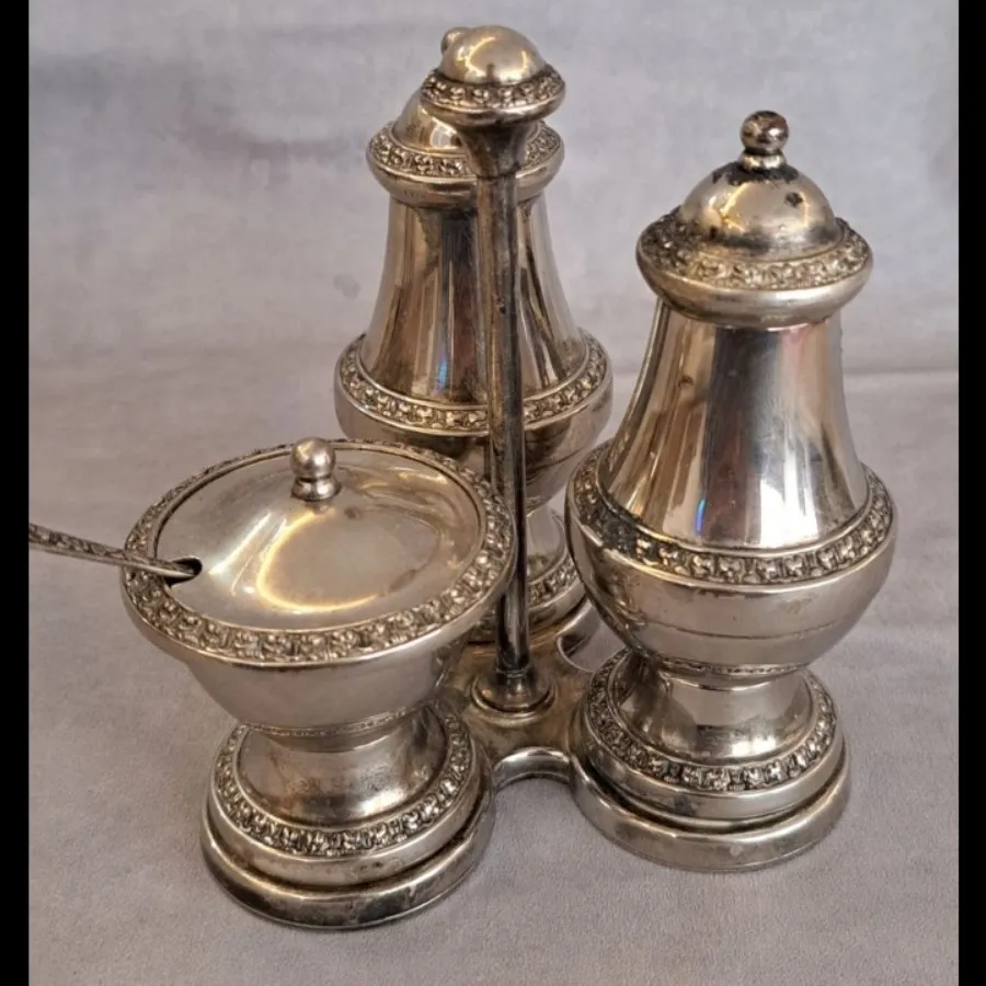 جاشنی خوری مارکدار