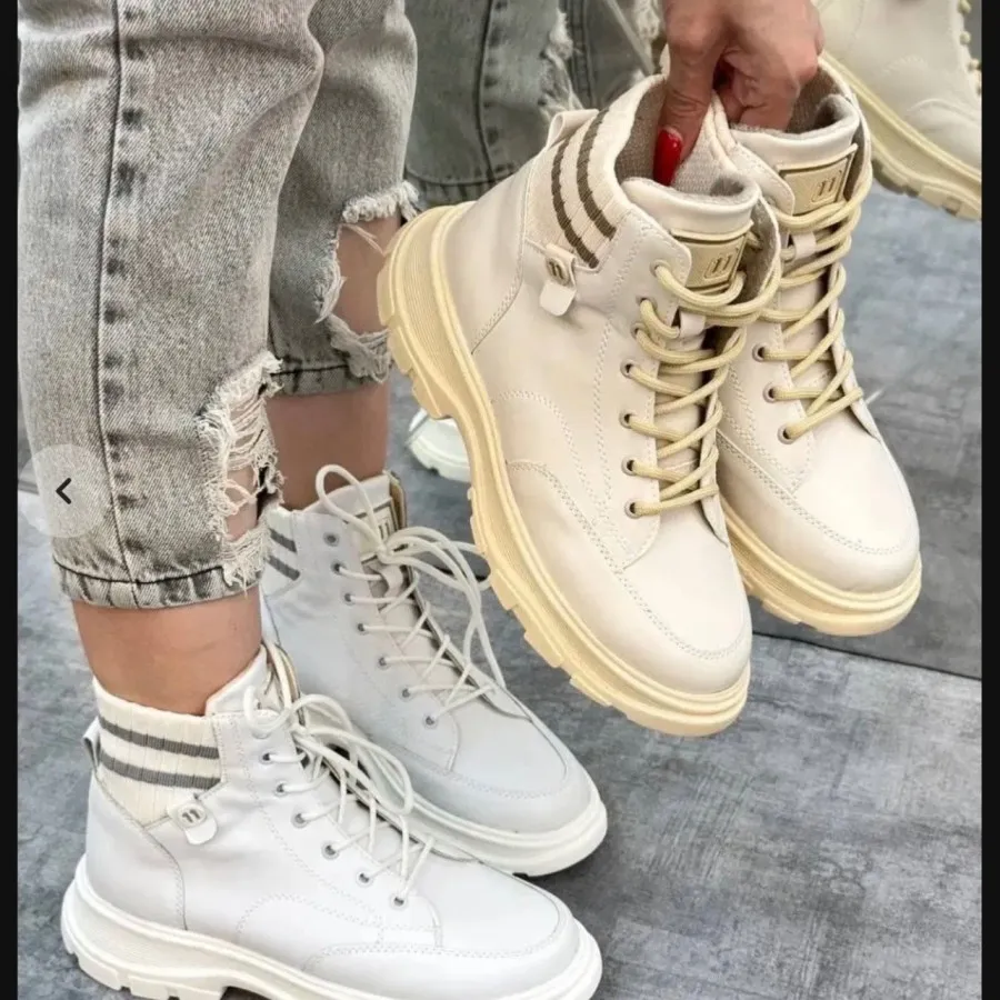 نیم بوت کرمی