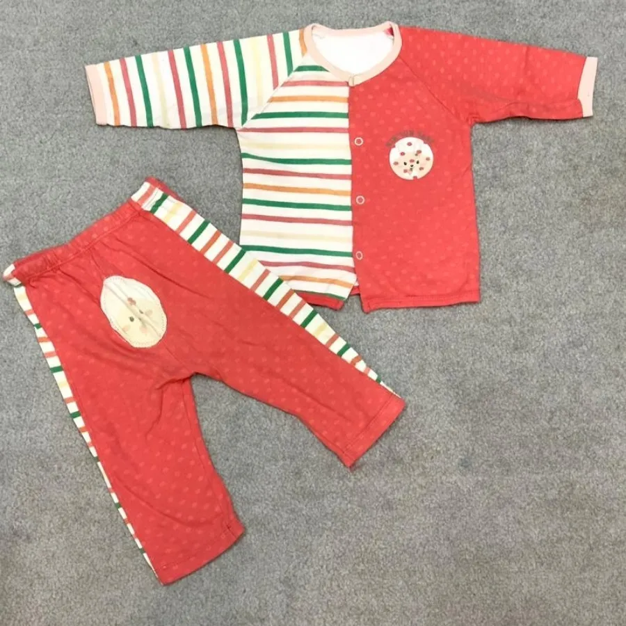 لباس بچگانه