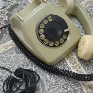 تلفن قدیمی