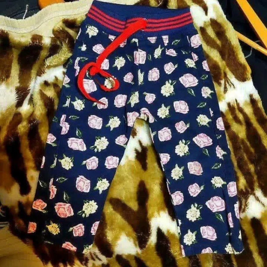 شلوار نوزادی
نو
بیرونی