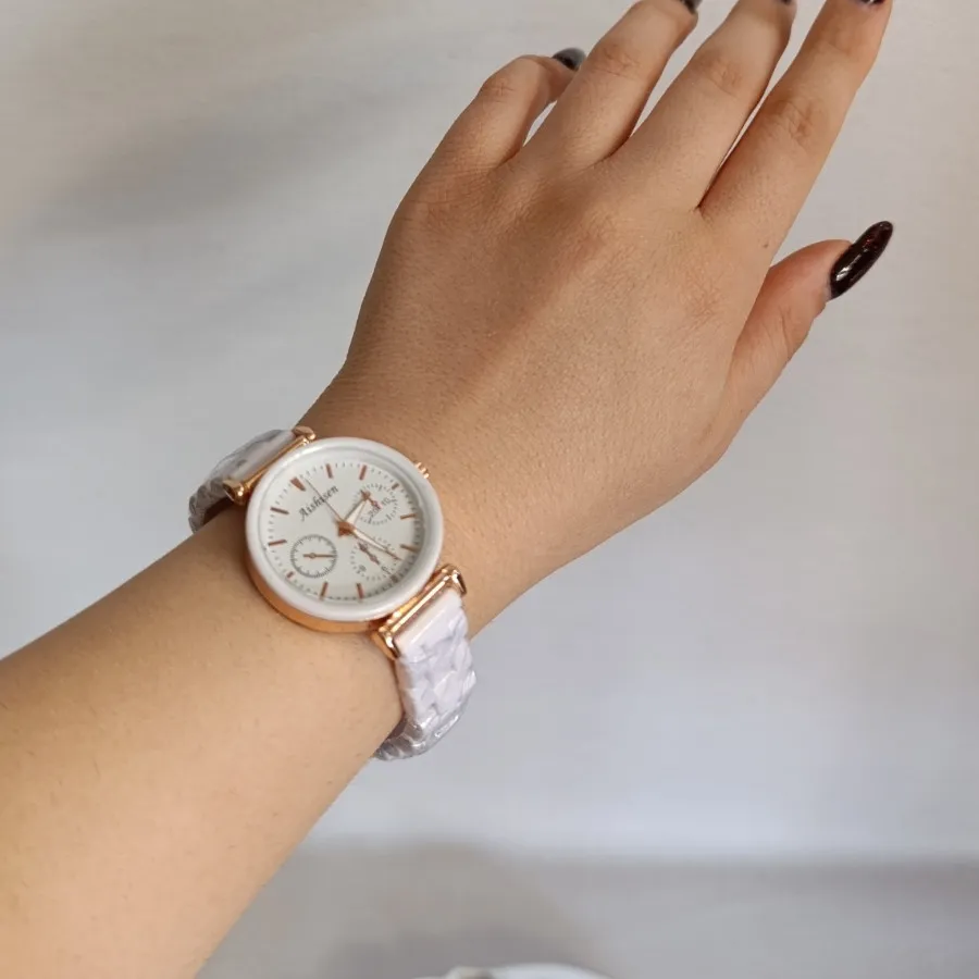 ساعت طرح سرامیک