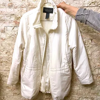 کاپشن سفید پفکی