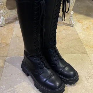 بوت بلند بنددار