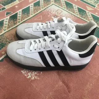 کفش نو و شیک