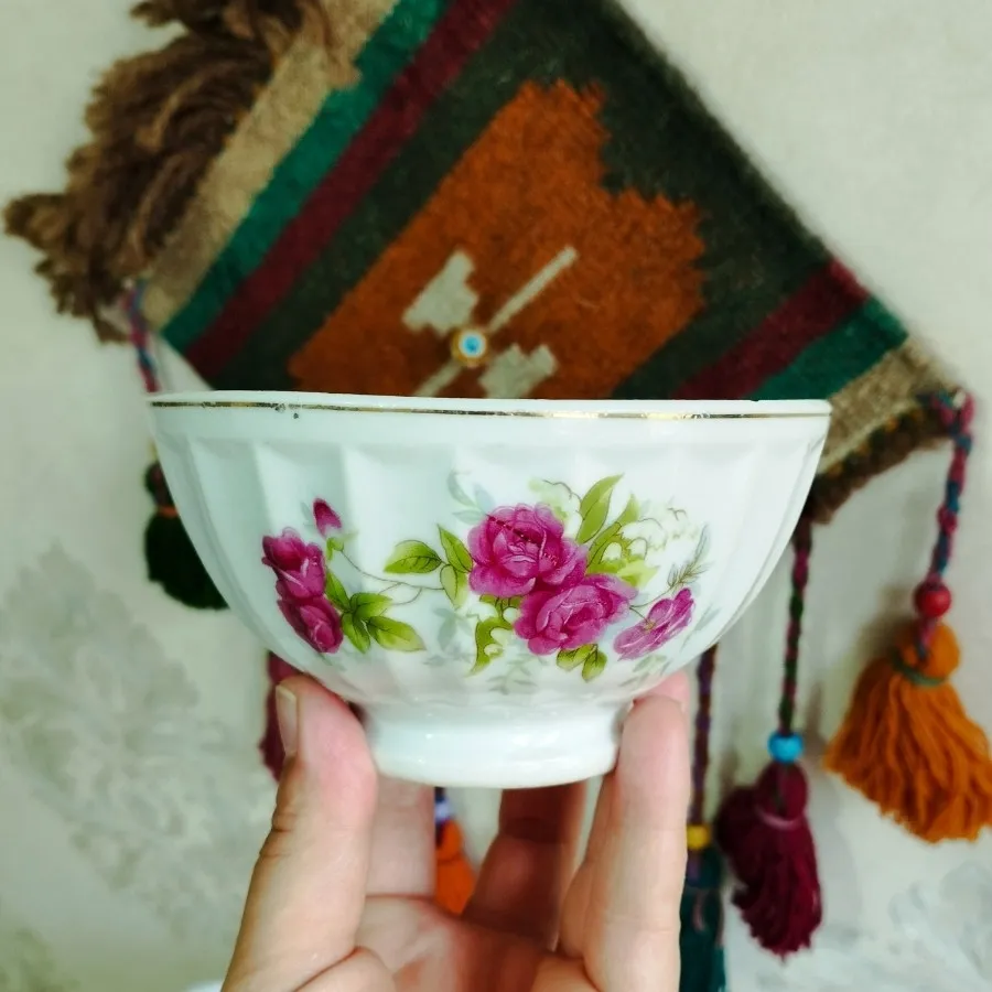 پیاله گلسرخی