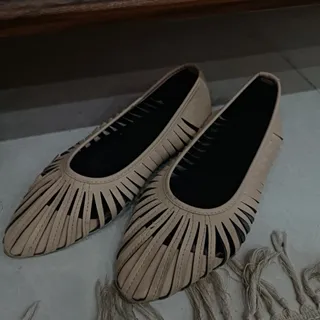 کفش کالج زنانه چرم