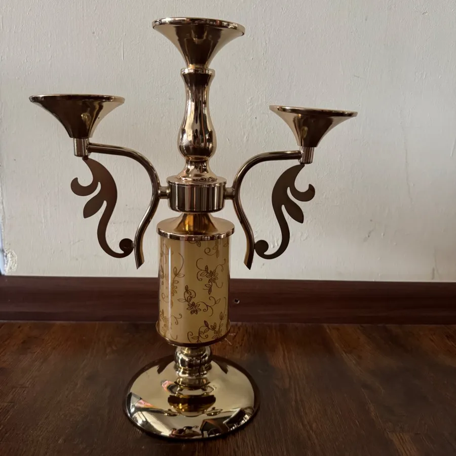 شمعدان طلایی