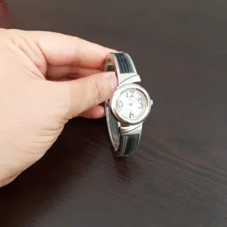 ساعت النگویی