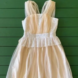 پیراهن عروسکی