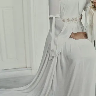 لباس نامزدی و بله برون