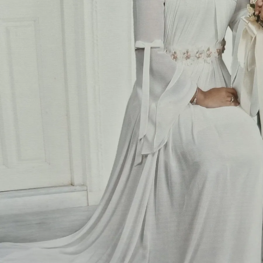 لباس نامزدی و بله برون