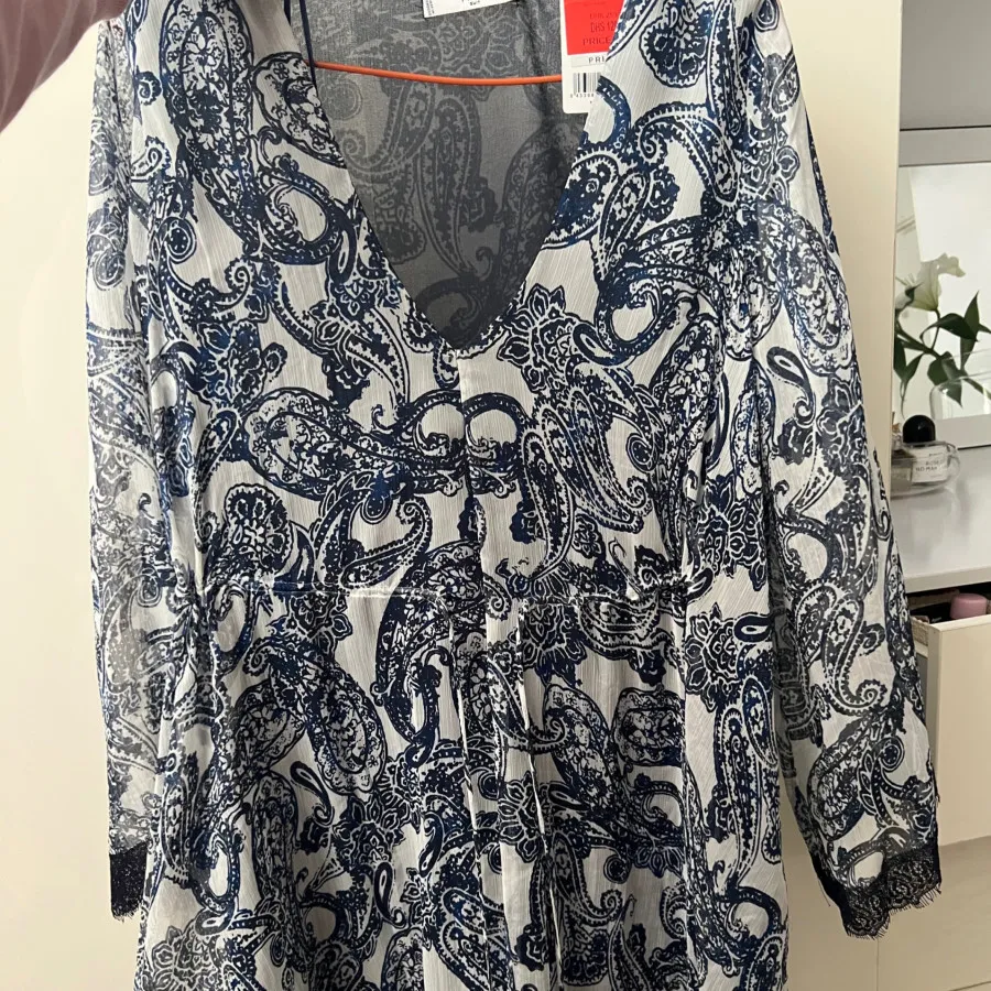 پیراهن منگو