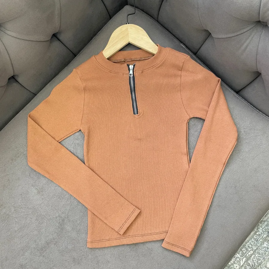 بلوز نیم زیپ