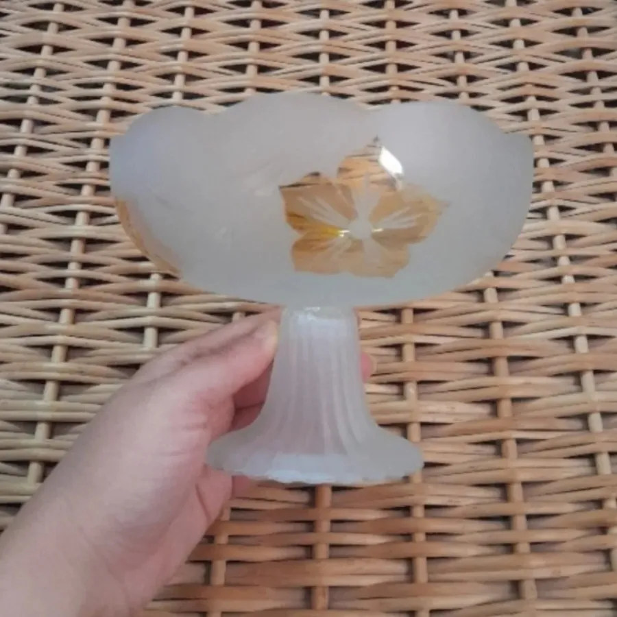 شکلاتخوری قدیمی
