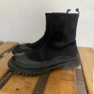 بوت زارا