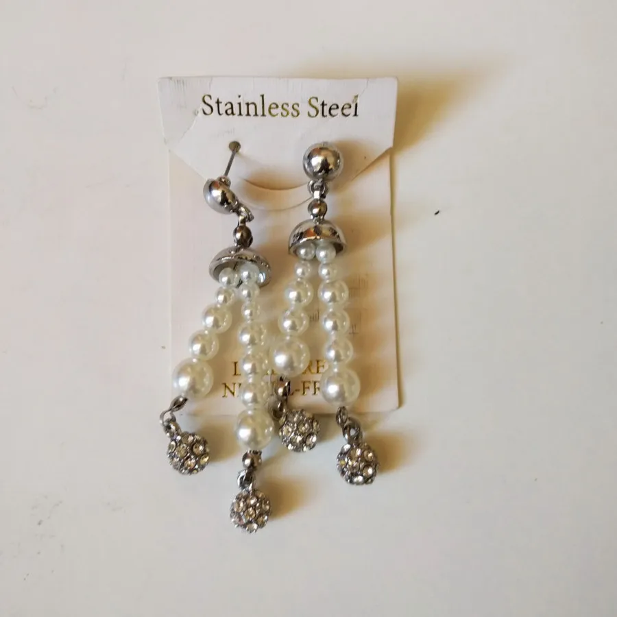 گوشواره مرواریدی مجلسی