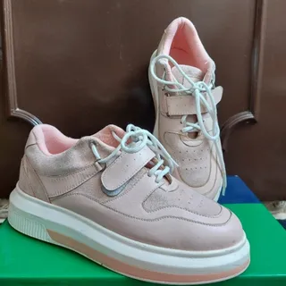 کتونی صورتی