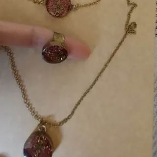 سرویس قرمز نو