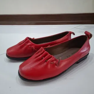 کفش اسپرت چرم کاملا نو