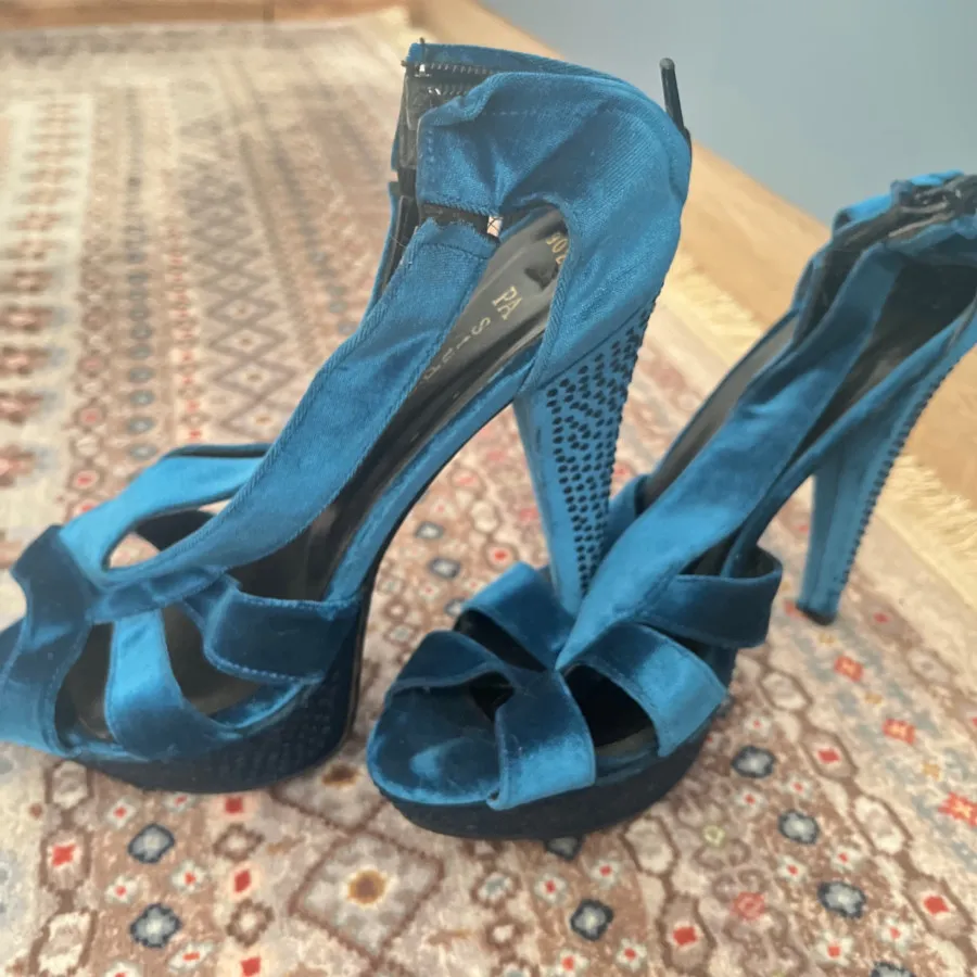 کفش مجلسی مخمل