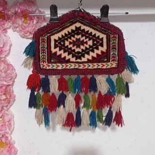 دیوار کوب قالیچه