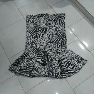 دامن ساتن مات