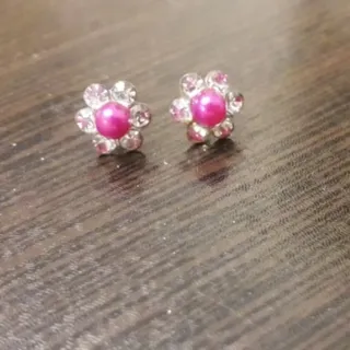 گوشواره میخی