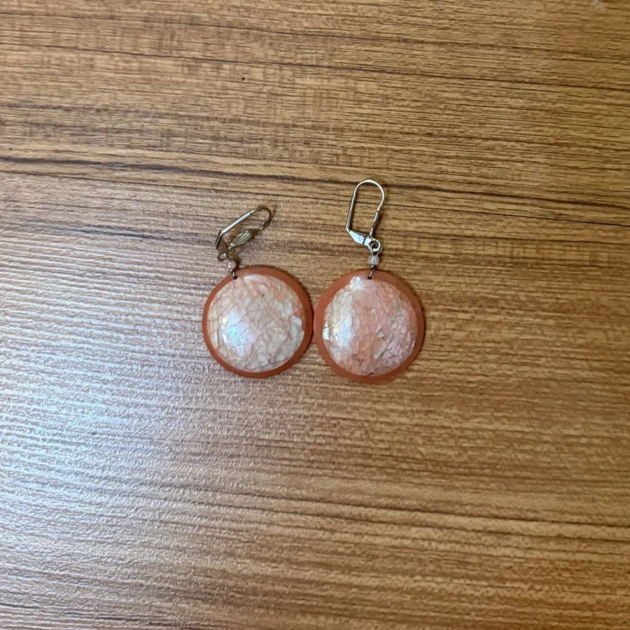 گوشواره و انگشتر صدفی