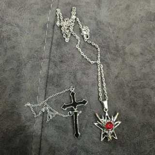 گردنبند و گوشواره