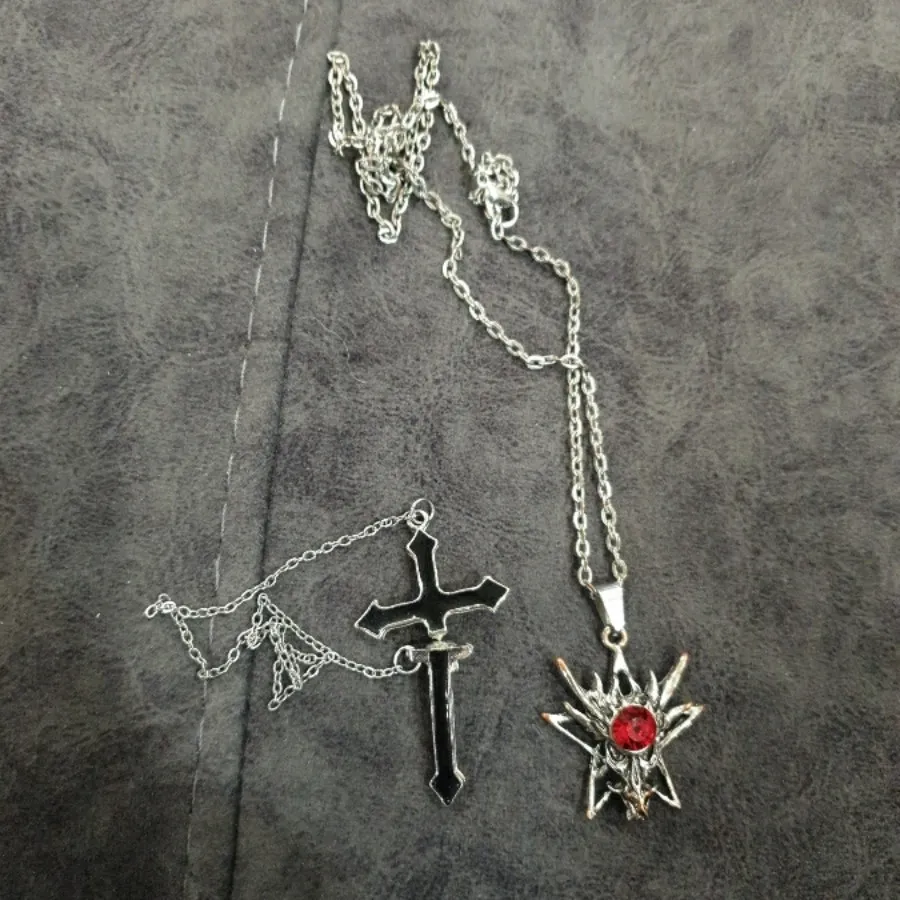 گردنبند و گوشواره