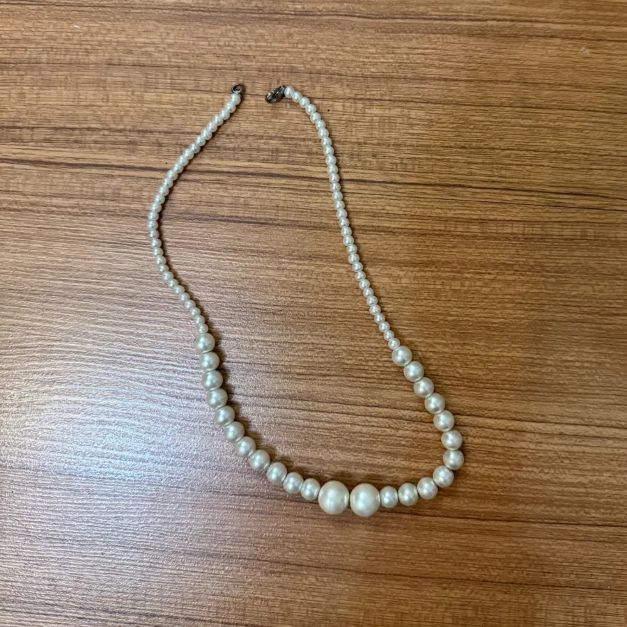 گردنبندهای رنگ ثابت