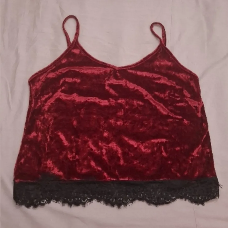 تاپ زنانه مجلسی