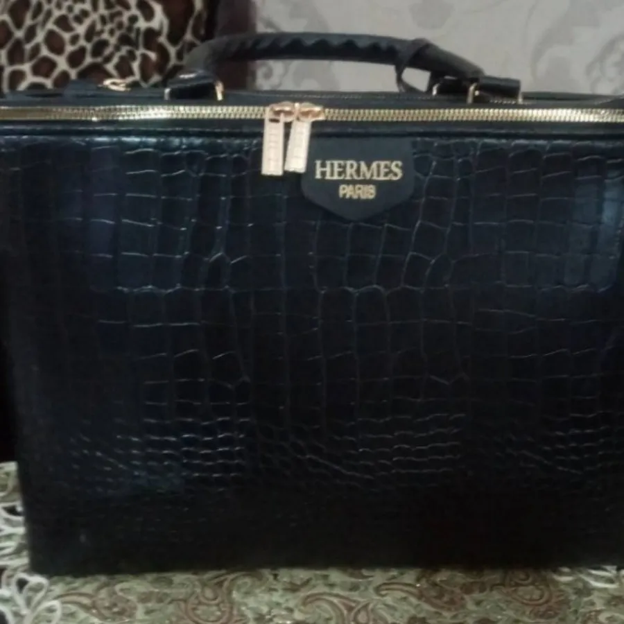 کیف مشکی دستی