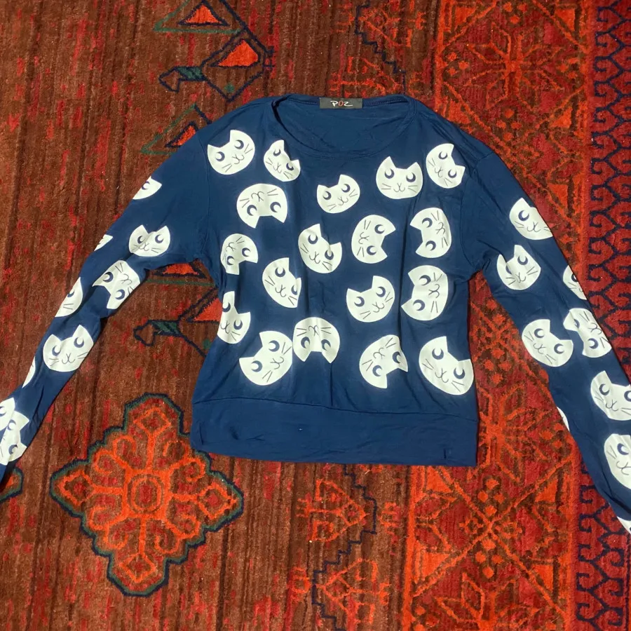 بلوز سرمه ای آستین بلند