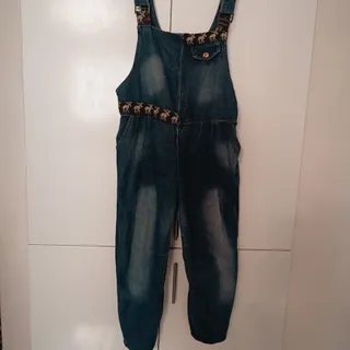 شلوار پیش بندی لی