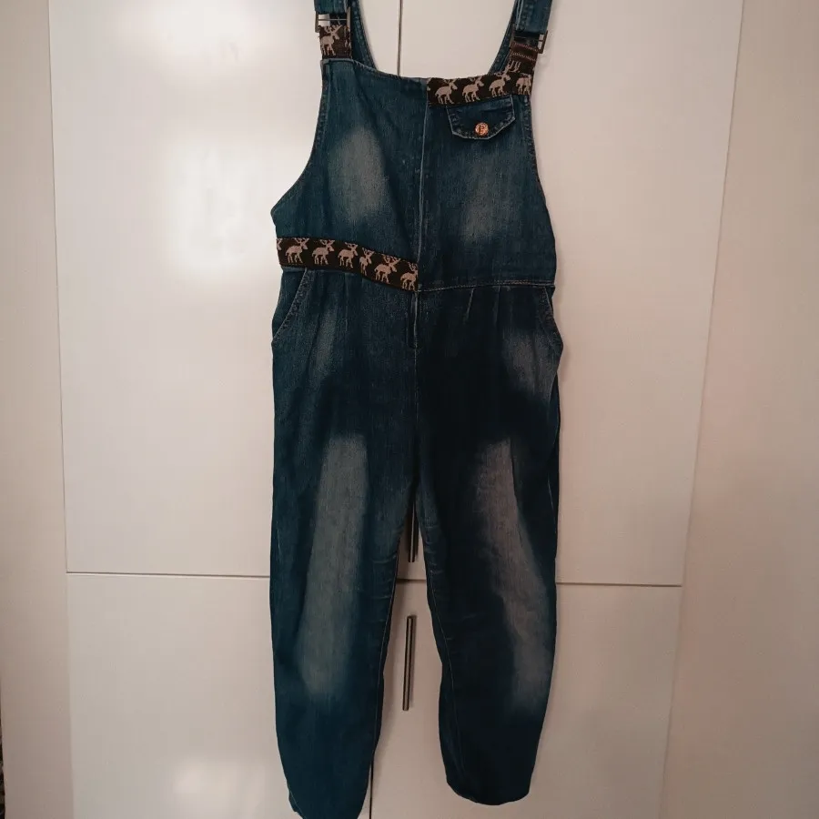 شلوار پیش بندی لی