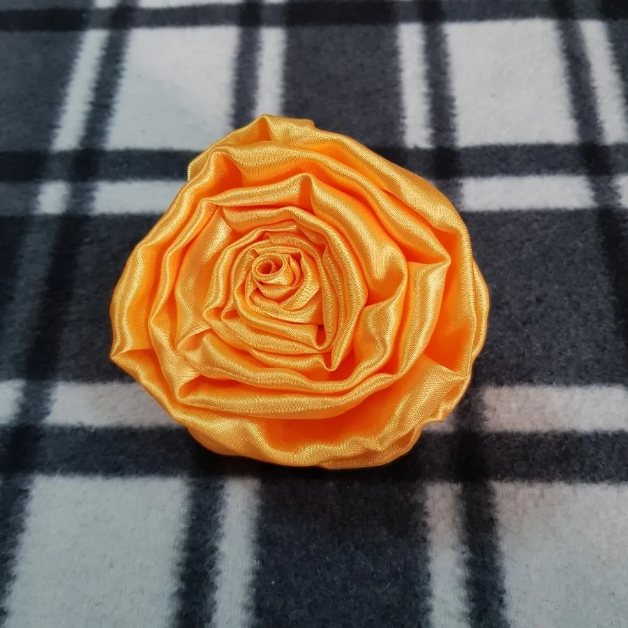 کش مو - طرح رُز زرد