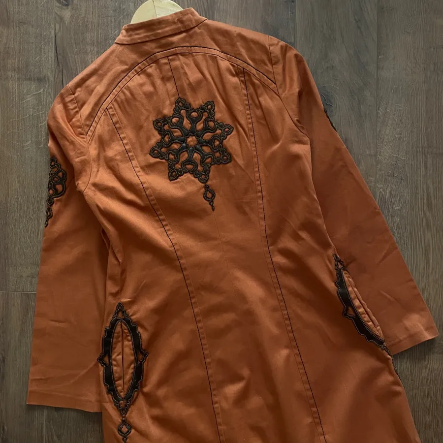 مانتو خاص دستدوز