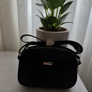 کیف مشکی ساده کاربردی