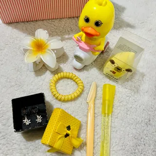 باکس هدیه زرد