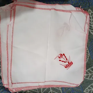 تعدادی دستمال