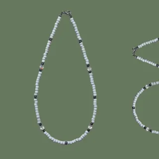 گردنبند منجوق و مهره شیشه