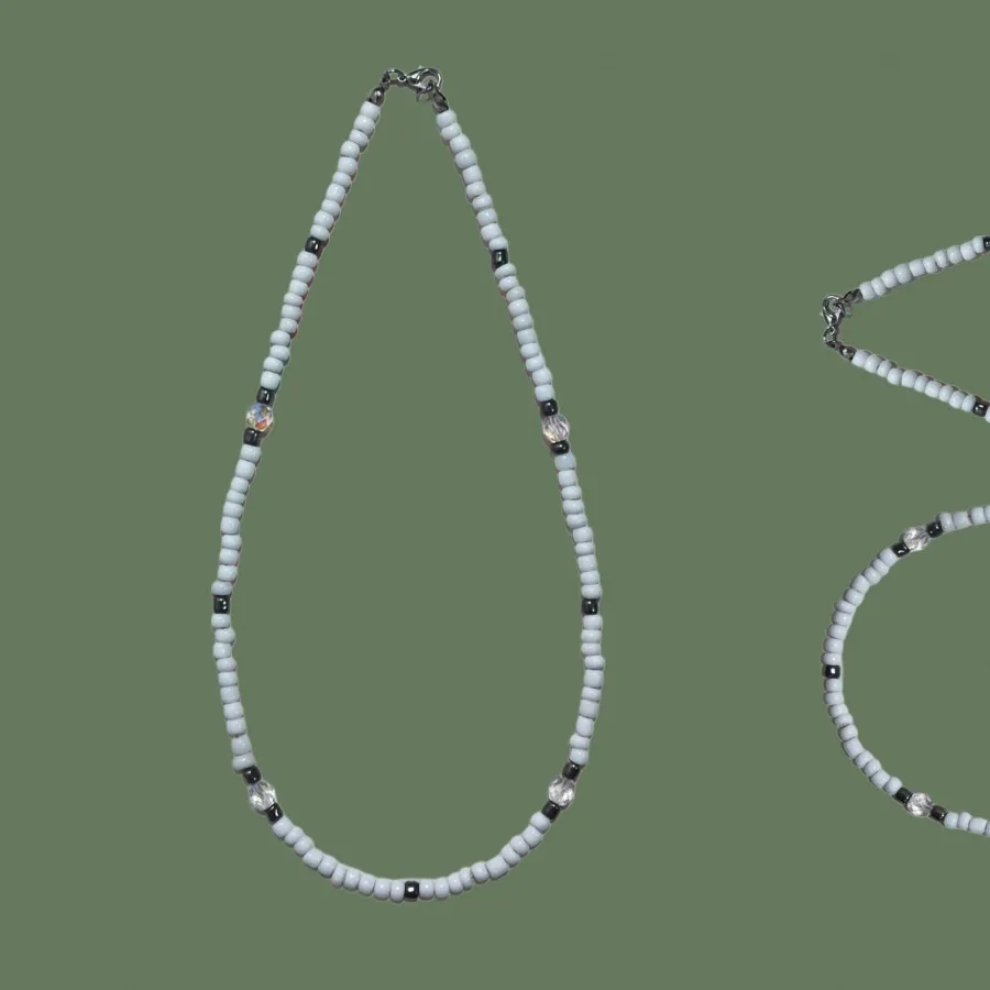 گردنبند منجوق و مهره شیشه