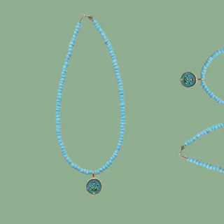 گردنبند منجوق و پلاک آویز