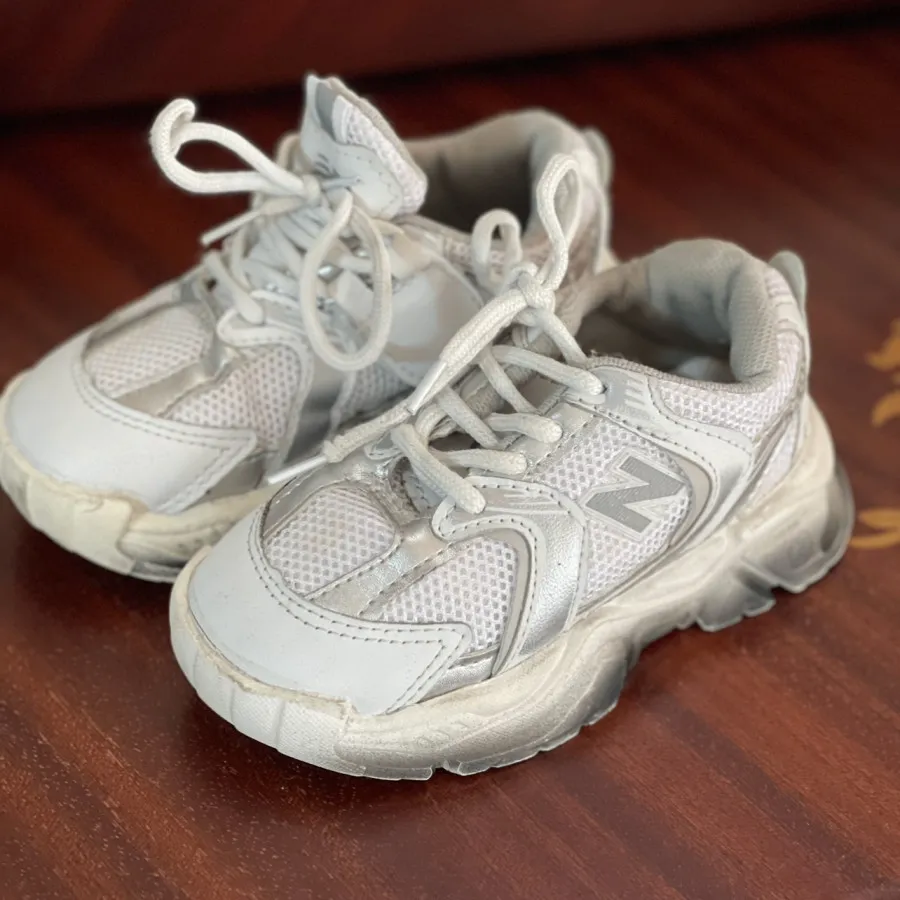 کتونی نیوبالانس